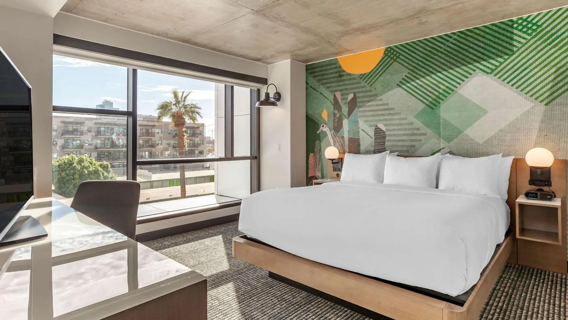 Cambria Downtown Phoenix Convention & Airport Hotel