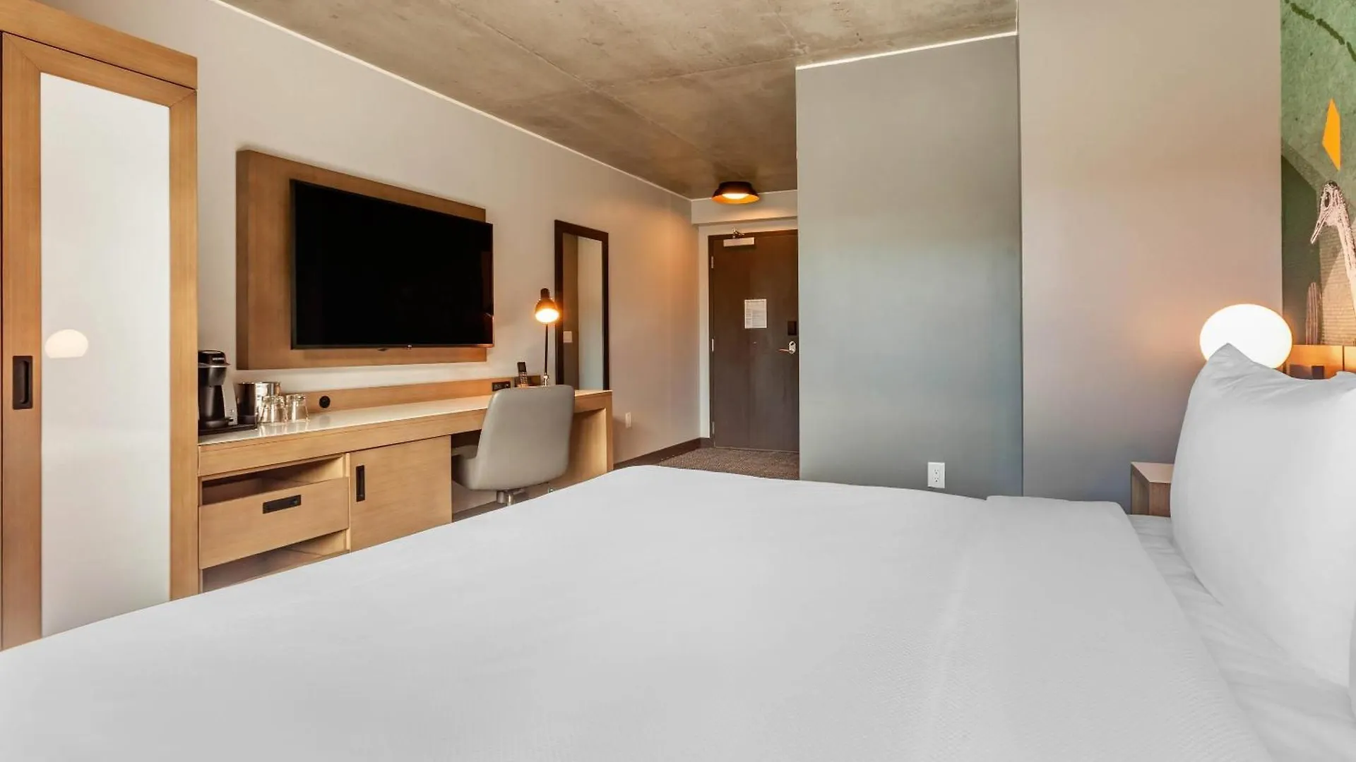 Cambria Downtown Phoenix Convention & Airport Hotel ABD