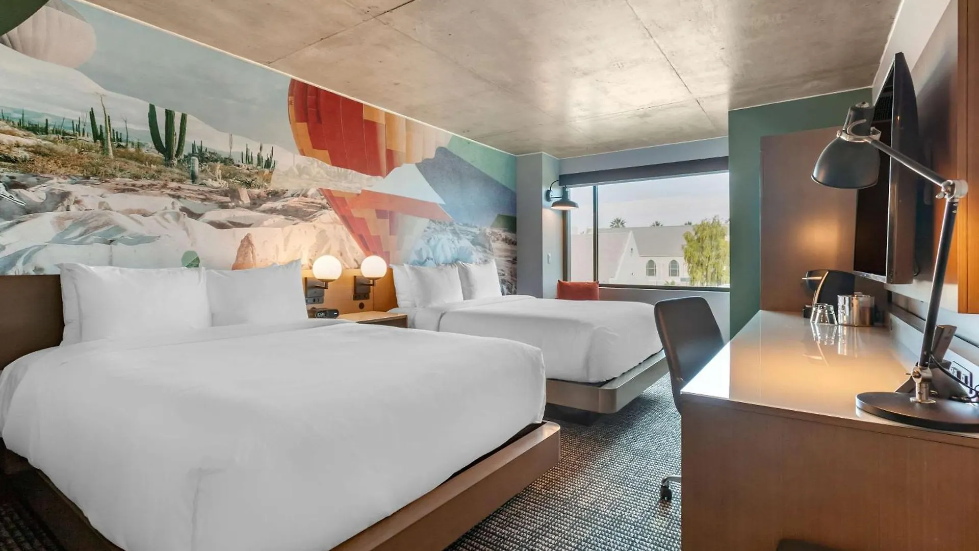Cambria Downtown Phoenix Convention & Airport Hotel