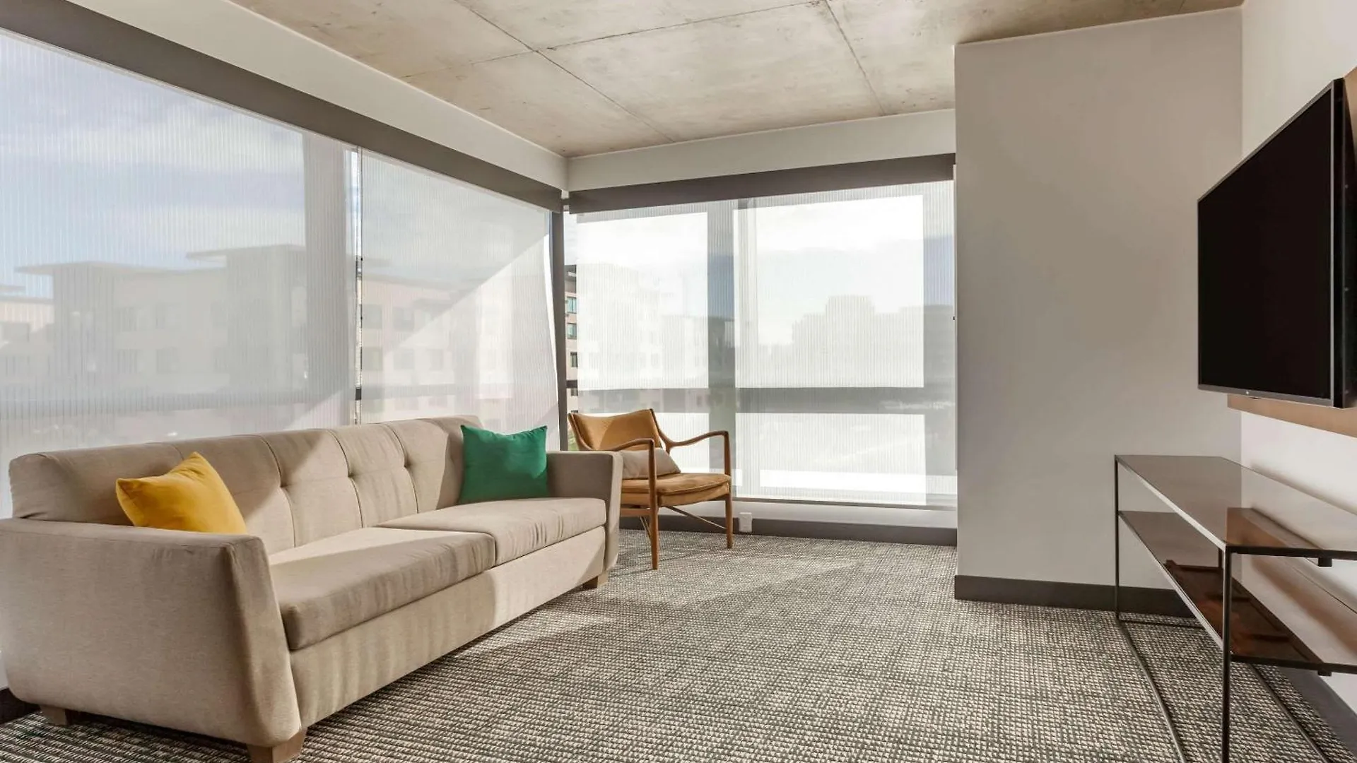 Cambria Downtown Phoenix Convention & Airport Hotel