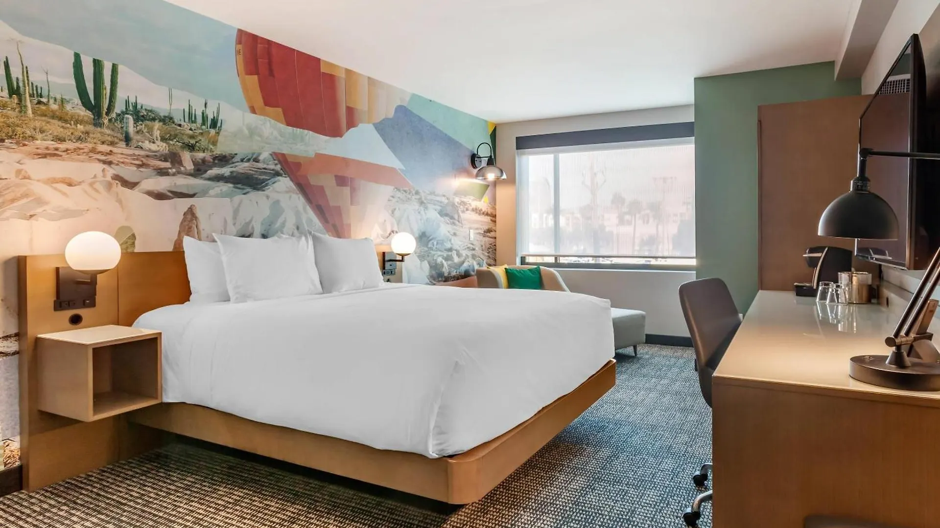 Cambria Downtown Phoenix Convention & Airport Hotel