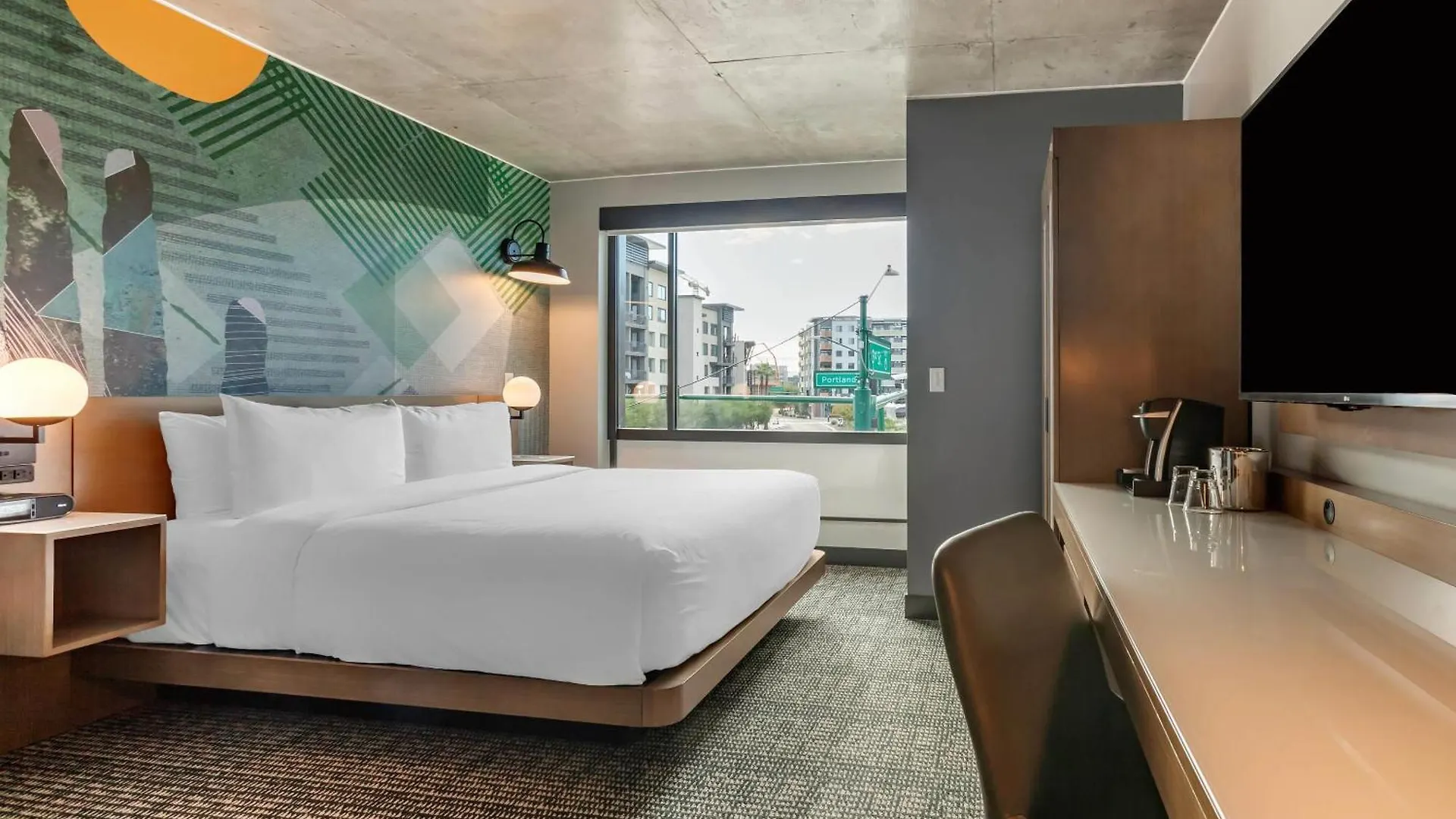 Cambria Downtown Phoenix Convention & Airport Hotel
